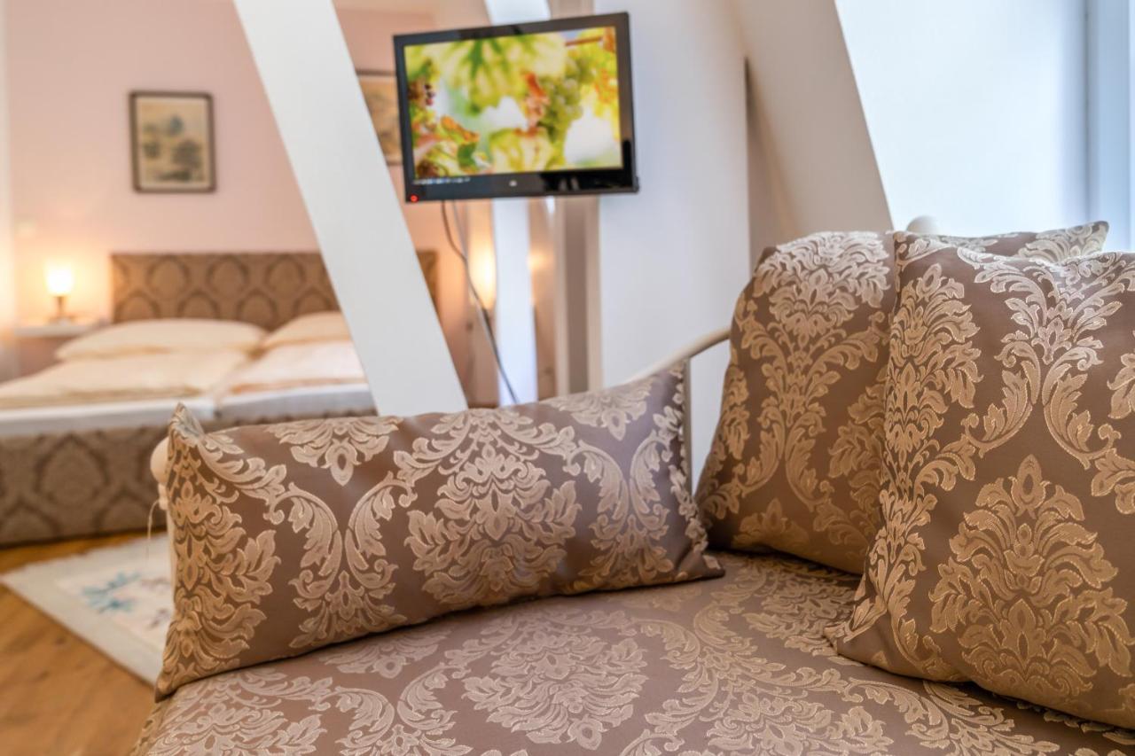 Romantisches Hotel Zur Post โบรเดนบาค ภายนอก รูปภาพ