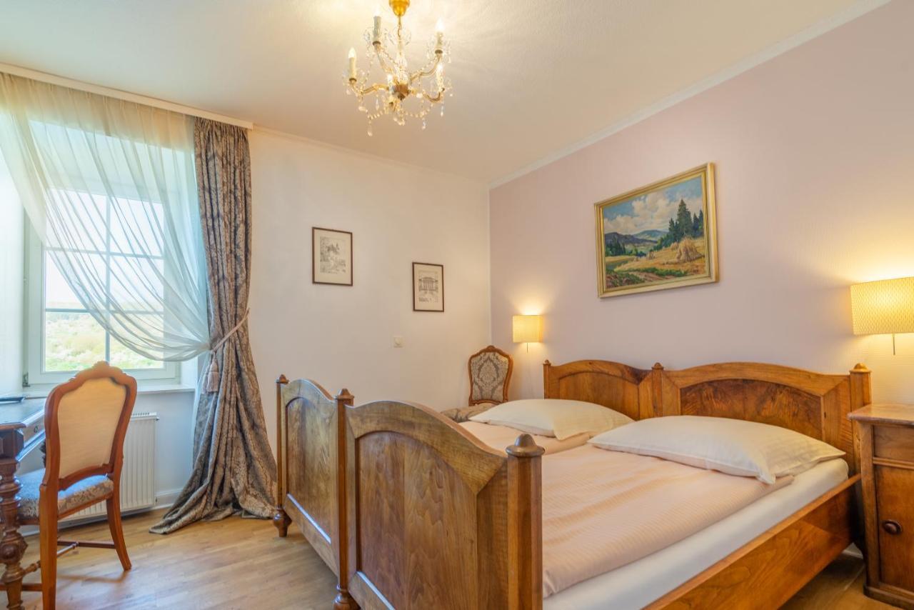 Romantisches Hotel Zur Post โบรเดนบาค ภายนอก รูปภาพ