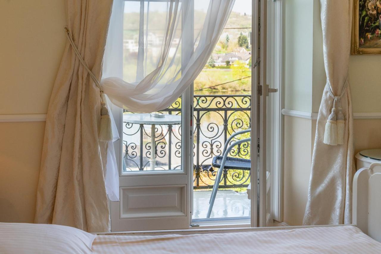 Romantisches Hotel Zur Post โบรเดนบาค ภายนอก รูปภาพ
